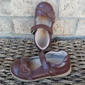 L'amour Brown Leather Mary Jane Dress Shoes (Kids 7) Heart Casual Shoes